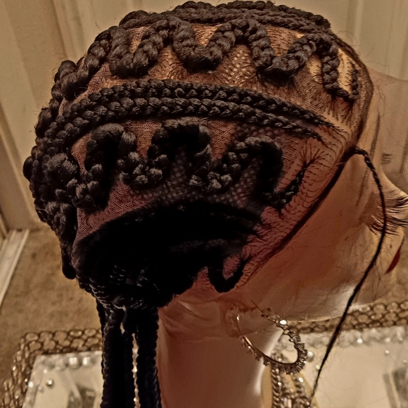 Wig - Picture 2 of 5